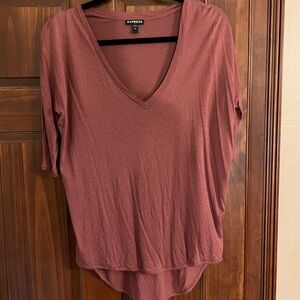 Women’s quarter sleeve v-neck